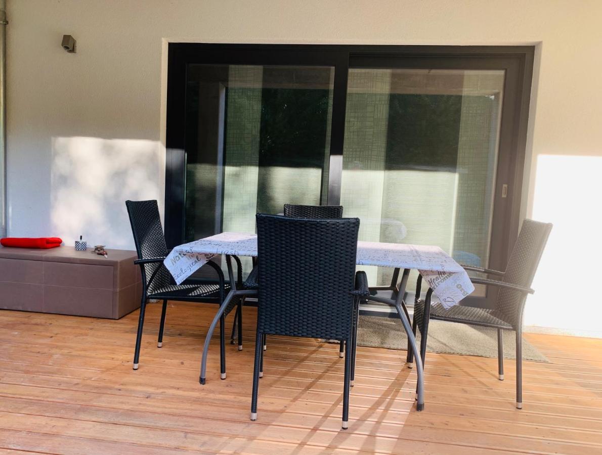 Firmen & Ferienwohnung Brecht 1 Waibstadt Esterno foto