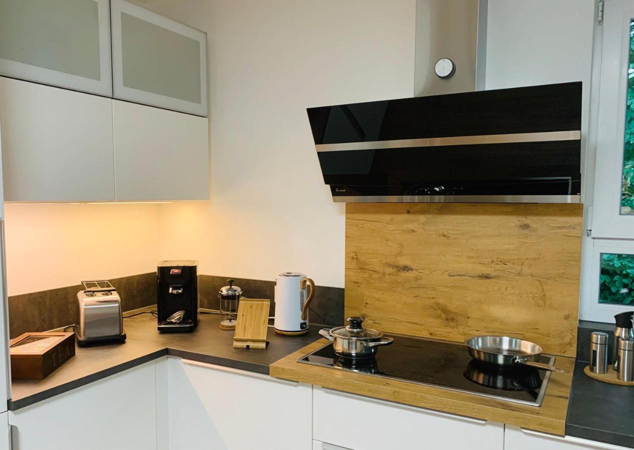 Firmen & Ferienwohnung Brecht 1 Waibstadt Esterno foto